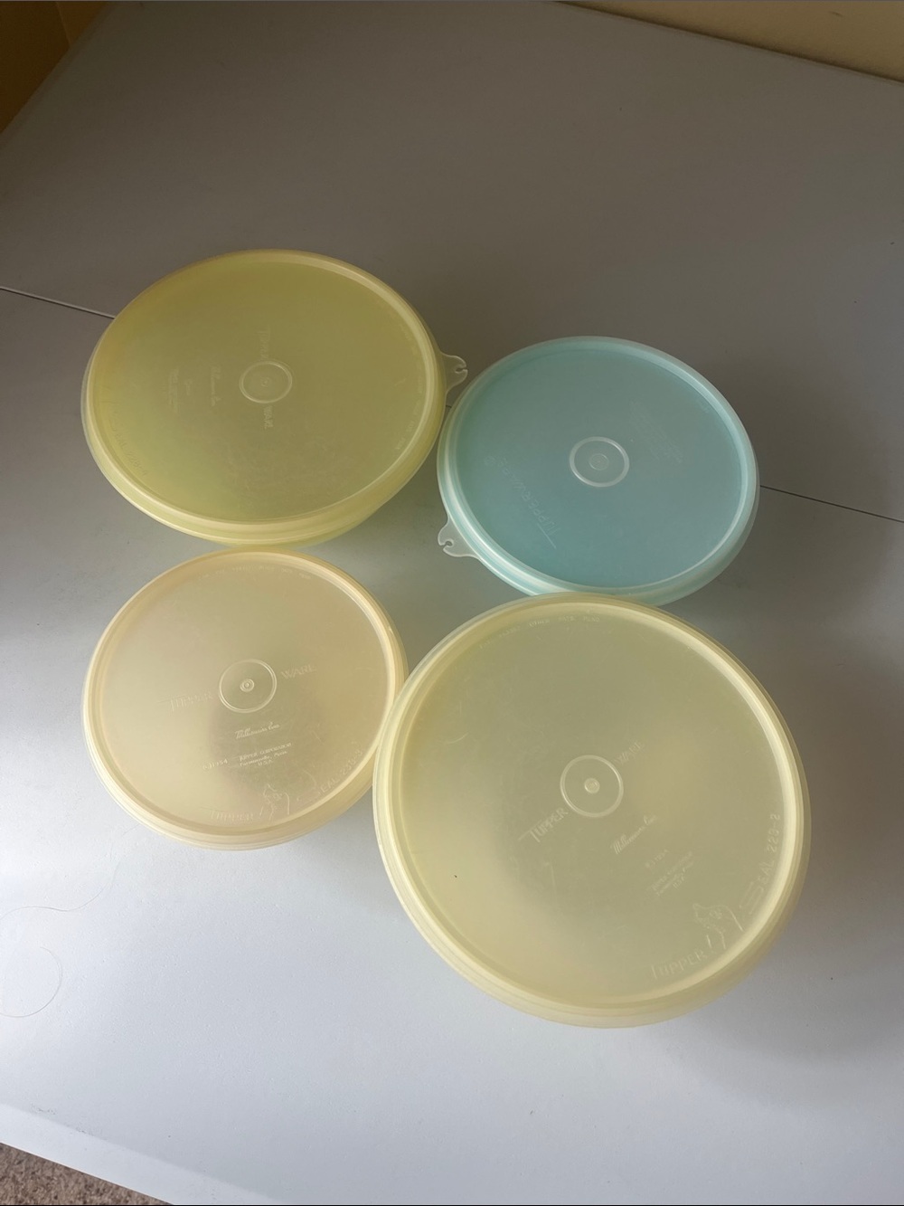 vintage Tupperware Round Food Storage Lids Set in Pale Yellow and Light Blue